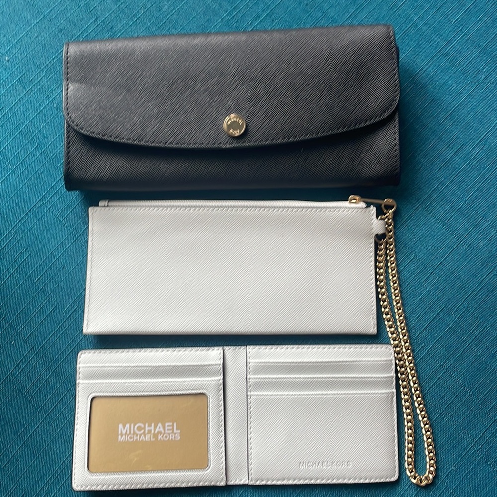 BNWT 100% Authentic Michael Kors Juliana Large Flap Wallet/Wristlet- Black/White